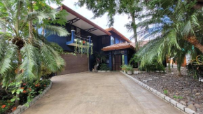 Brilliant Retreat Tamarindo